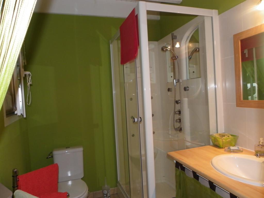 Gite Cosy, Sur Jardin, Terrasse Privee, Parking Au Calme En Rdc 热莫扎克 外观 照片